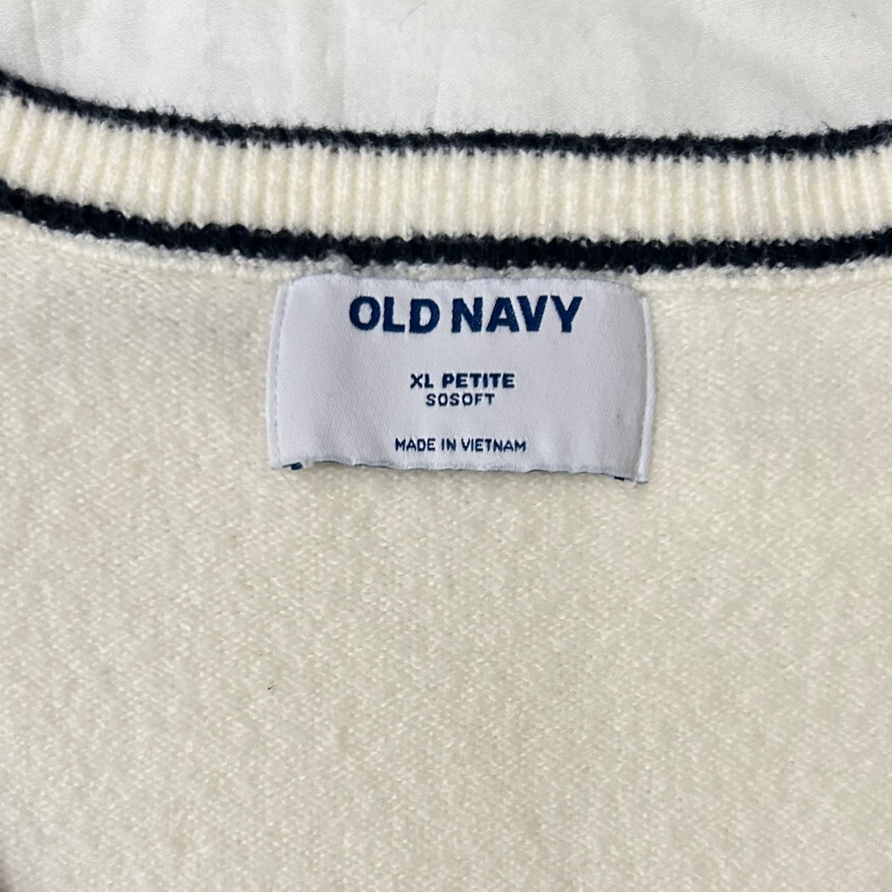 Women’s OLD NAVY sweater vest. Size XL Petite. - Picture 2 of 5